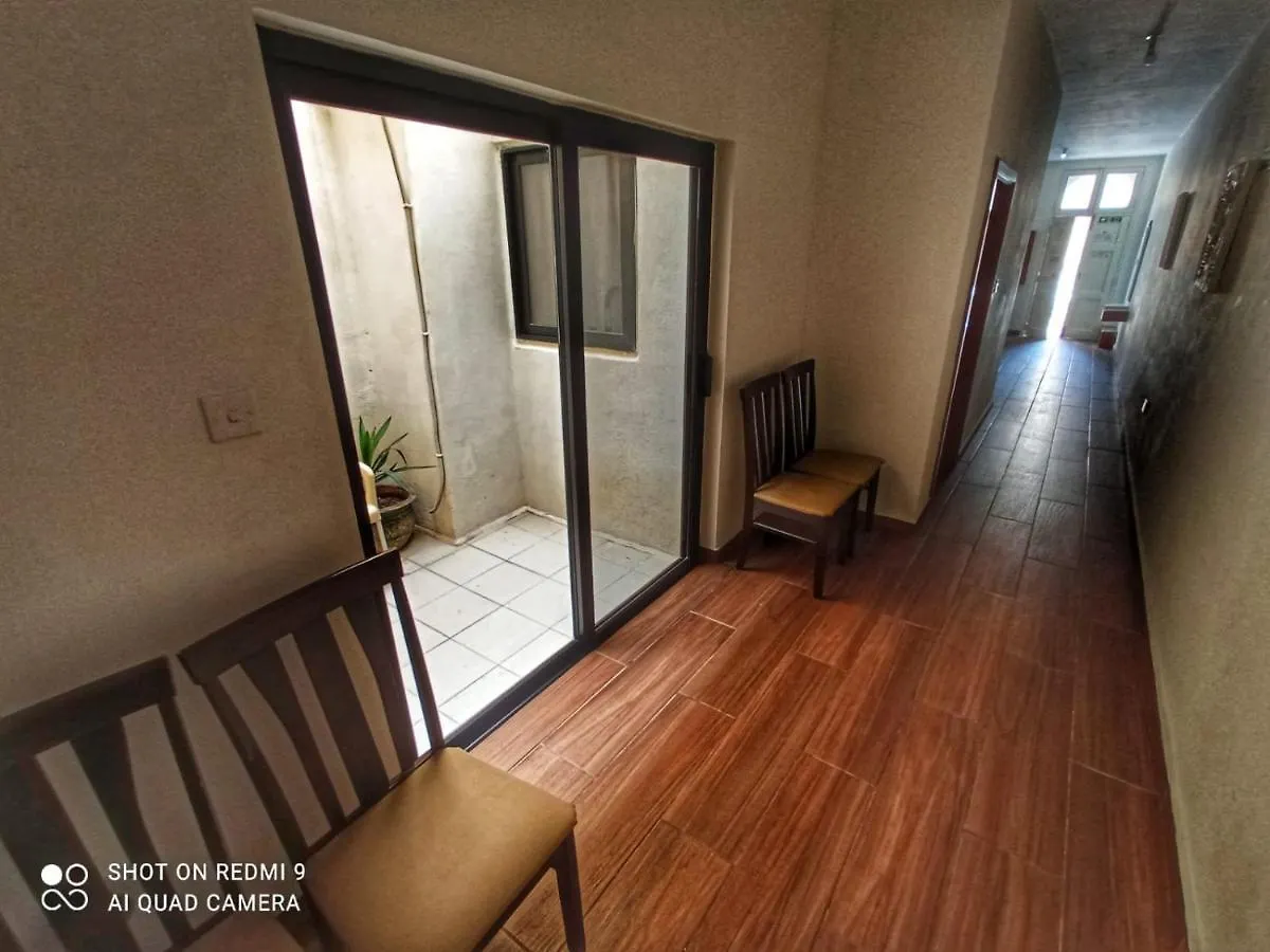 Town House With Private Pool In Village Centre Kalkara Apartment