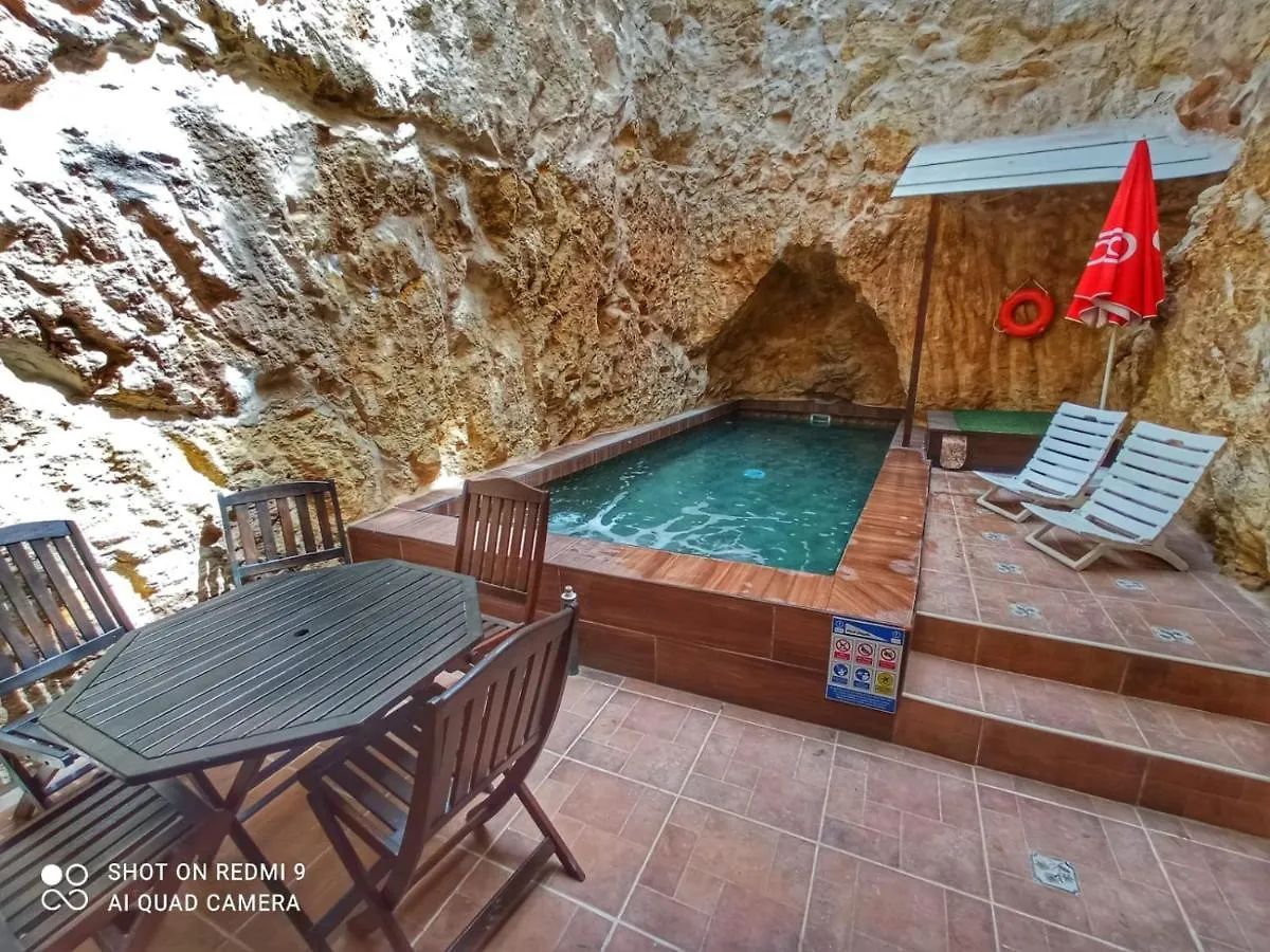 Apartment Town House With Private Pool In Village Centre Kalkara