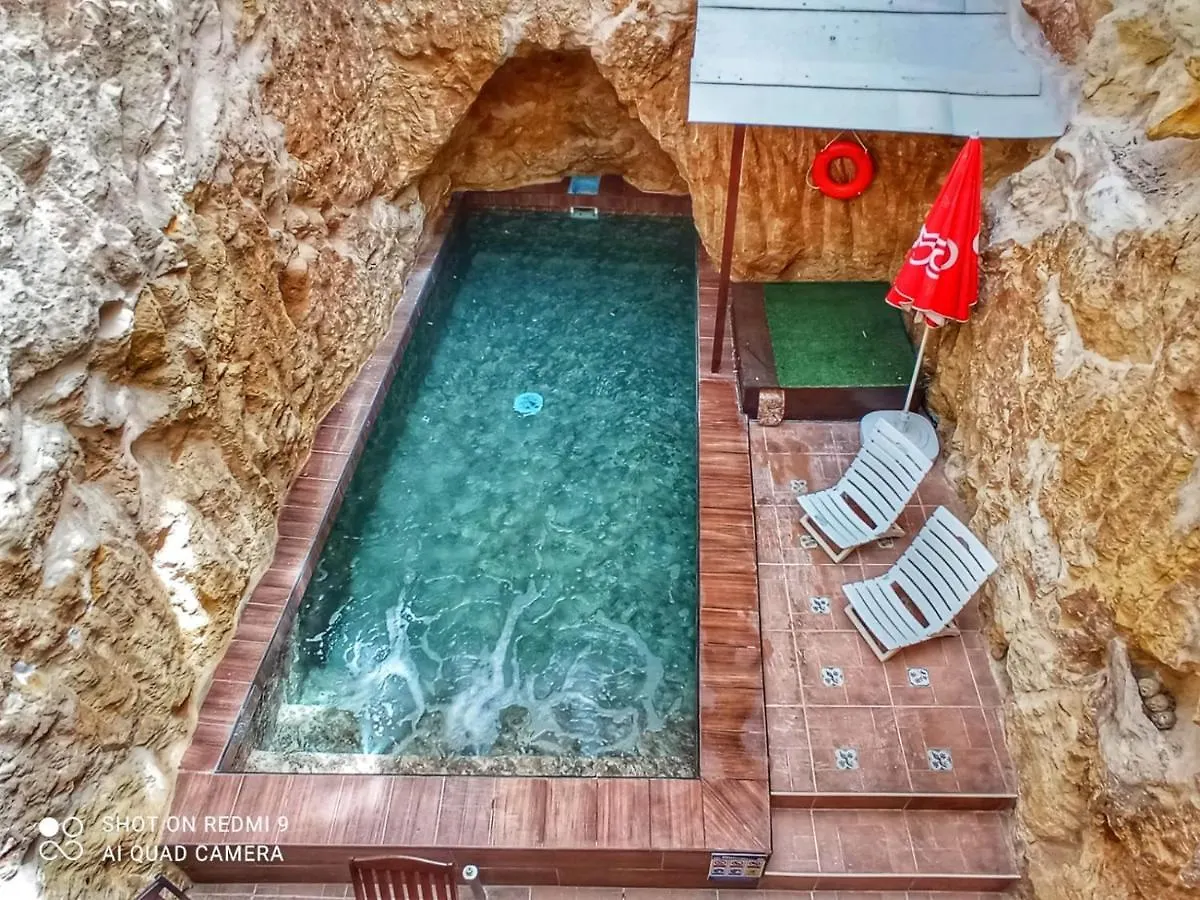 Town House With Private Pool In Village Centre Kalkara Apartment